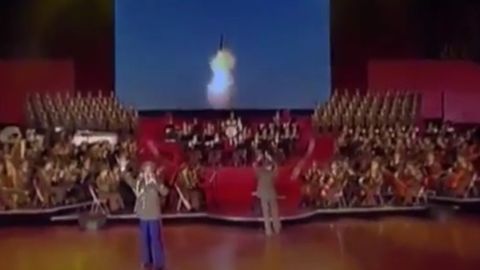 Шимолий Корея АҚШга зарба беришни акс эттирувчи видеони намойиш қилди (видео)