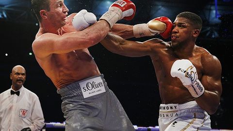 Yil jangida Klichko 11 raund turib berdi va yakunda Joshuadan nokaut qabul qilib oldi