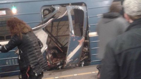 Санкт-Петербург метросида портлаш юз берди