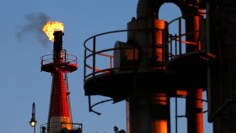 Brent нефти нархи бир баррели учун 53,4 долларгача пасайди