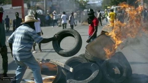 Гаити бош вазирининг кортежи икки ўсмирни уриб кетди, улардан бири ҳалок бўлди