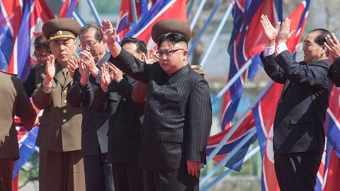 Kim Chen In AQShga “ko‘proq sovg‘a” jo‘natish niyatini bildirdi
