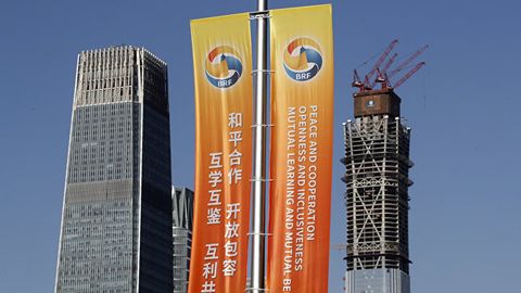 Xitoy Suriyaga “Bir makon, bir yo‘l” loyihalarini amalga oshirishda yordam beradi