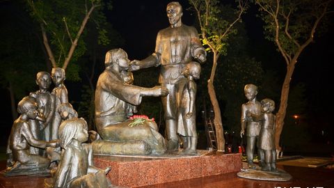 Шомаҳмудовлар оиласига қўйилган ҳайкалнинг очилиши 9 май куни бўлиб ўтади