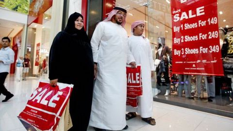 Ramazon oyi arafasida Dubay aholisini megachegirmalar kutmoqda