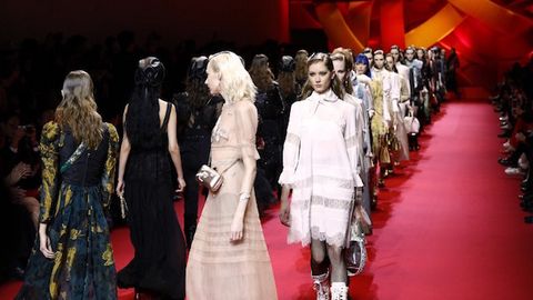 Fransiyada juda ozg‘in kishilarning model bo‘lib ishlashi taqiqlandi