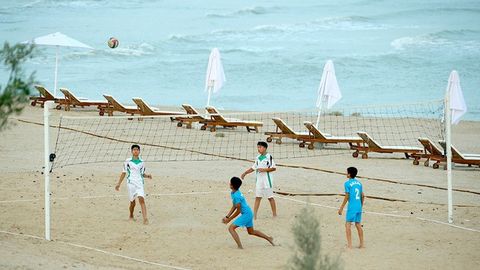 O‘zbekistonlik bolalar Turkmanistonda Kaspiy dengizi qirg‘oqlarida dam olmoqda