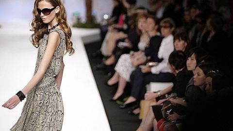 Fransiyada modellarning ishlov berilgan fotosuratlariga bu haqda ogohlantiruvchi belgi qo‘yish majburiyati yuklandi