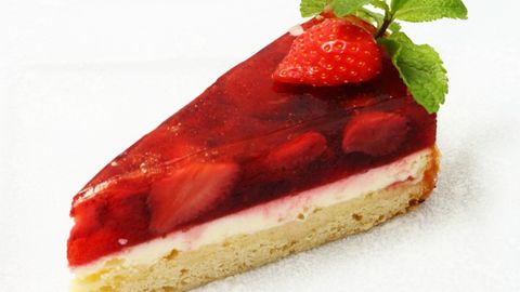 Qulupnayli tort: ajoyib bahoriy shirinlik