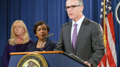 Жеймс Комининг ўринбосари ФҚБнинг вақтинчалик директори этиб тайинланди