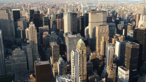 Nyu-York rasmiylari 2016-yilda shahar aholisini salkam 1 mlrd dollar miqdoridagi jarimalarga tortdi