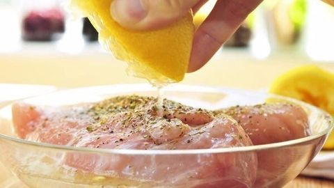 Товуқ тўши учун энг яхши маринадлар