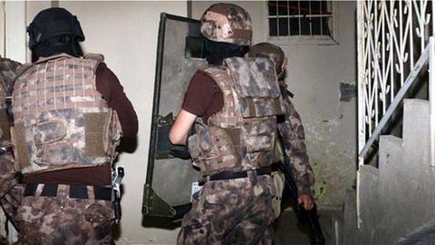 ОАВ: Туркияда олти киши 1 май санасида теракт уюштиришга тайёргарликда гумонланиб қўлга олинди