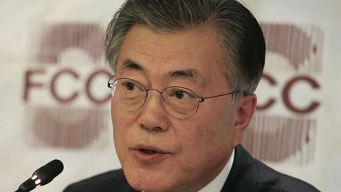 Мун Чжэ Ин Жанубий Кореядаги президентлик пойгасининг яққол етакчисига айланди