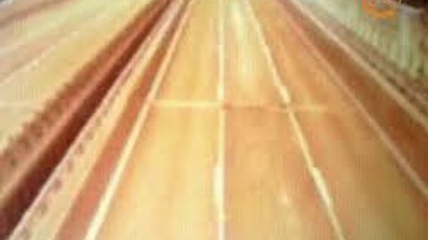 Sankt-Peterburgda mototsiklda ketayotgan tadbirkorning 12 million rubli sochilib ketdi