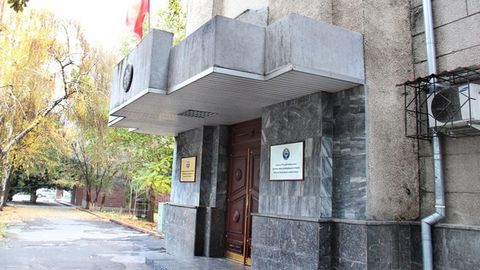 Qirg‘iziston prezidentligiga yana ikki nomzod mamlakat markaziy saylov komissiyasiga hujjatlarini topshirdi