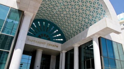 Qozog‘iston senati konstitutsiyaviy qonunlarga vakolatlarni qayta taqsimlash haqidagi tuzatishlar kiritishni ma’qulladi