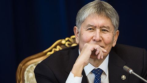 Shavkat Mirziyoyev ShHT sammiti doirasida Almazbek Atamboyev bilan uchrashdi
