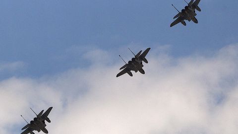 ОАВ: Қатар АҚШдан 12 млрд долларга F-15 қирувчиларини сотиб олади