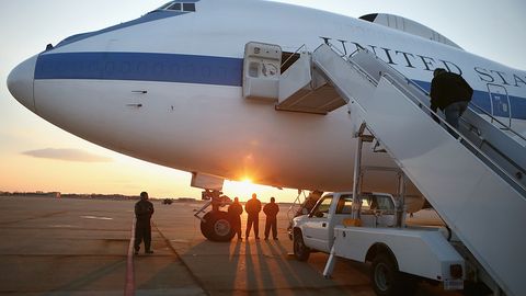 AQShda ikkita “qiyomat kuni” samolyoti tornado sabab shikastlandi