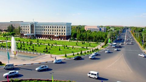 Prezident virtual qabulxonasiga 15 mingdan ziyod murojaat kelib tushgan Sirdaryo viloyatida sayyor qabul bo‘lib o‘tdi