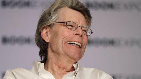 Tramp amerikalik yozuvchi Stiven Kingni Twitter’da “qora ro‘yxat”ga kiritib qo‘ydi