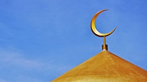 Ироқ бош вазири Мосулдаги масжиднинг портлатилишини ИШИД жангариларининг ўз мағлубиятини тан олиши деб атади