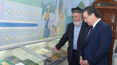 Shavkat Mirziyoyevning Andijon viloyatiga tashrifi “Bog‘i Bobur” istirohat bog‘i bilan tanishishdan boshlandi