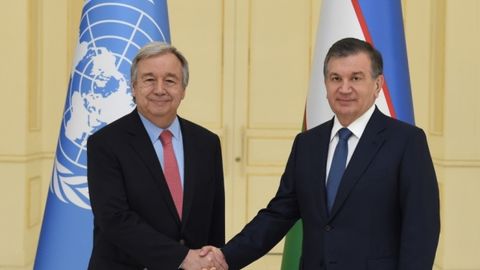 Шавкат Мирзиёев Самарқандда БМТ бош котиби Антониу Гутерриш билан учрашди