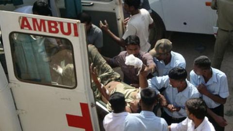 Ҳиндистоннинг Уттар-Прадеш штатида автобуснинг юк машинаси билан тўқнашуви оқибатида 22 киши ҳалок бўлди