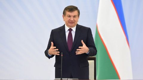 Эмомали Раҳмон Шавкат Мирзиёевни туғилган куни билан табриклади