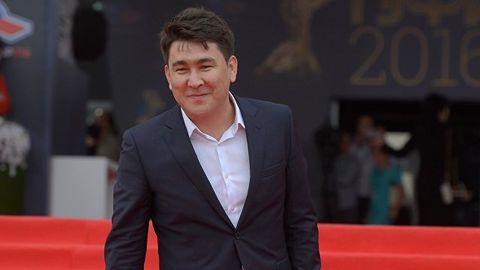 «КВН»чи Мусагалиев Россия телеканалидаги ҳазили туфайли оиласига таҳдид қилишаётганини айтди