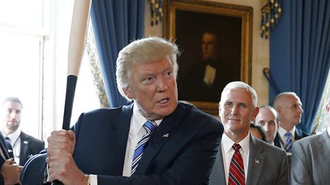 Tramp Venesuelaga “iqtisodiy choralar” bilan tahdid qildi