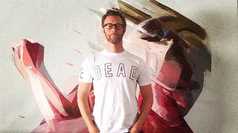 Британиялик рассом унинг ишларини синдириб, 200 минг доллар зарар келтирган талаба қизни кечирди