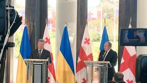 Poroshenko Malorossiya degan davlat yaratilgani haqidagi bayonotni inkor etdi hamda Donbass va Qrimni qaytarib olishni va’da qildi
