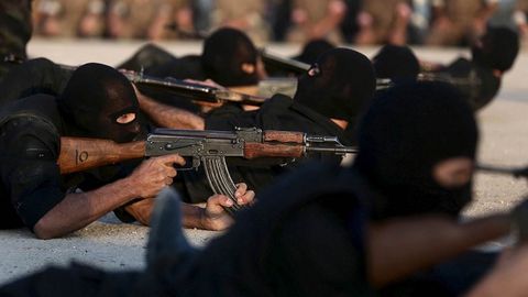 OAV: Tramp MRBning Suriya muxolifatini qurollantirish bo‘yicha dasturini yopishga qaror qildi