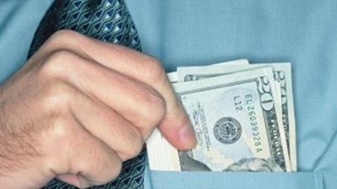 Iste’molchilardan energiya resurslaridan qarzdorlikni “bartaraf qilish” uchun poralar olgan nazoratchilarga nisbatan jinoiy ish qo‘zg‘atildi