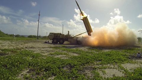 AQSh raketa hujumiga qarshi mudofaa tizimi samolyotdan uchirilgan ballistik raketani urib tushirdi