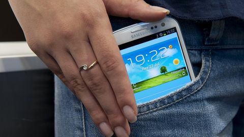 Bektemirda birovning telefoni va puliga ko‘z olaytirgan juftlik ushlandi