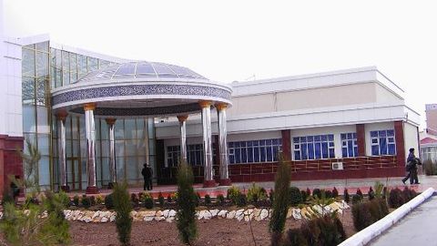Aholi murojaatlariga bee’tibor bo‘lgan Shovot hokimi ishdan olindi