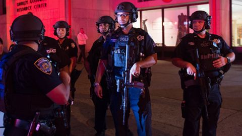 Nyu-Yorkda sobiq shifokor otishma uyushtirdi. Bir kishi halok bo‘ldi, olti nafar odam jarohat oldi