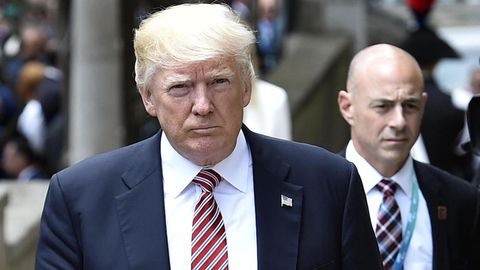 Tramp reytingi rekord darajada pasayganini ko‘rsatuvchi so‘rovni tanqid qildi 