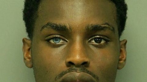 Rus ruletka pornosini tomosha qiling