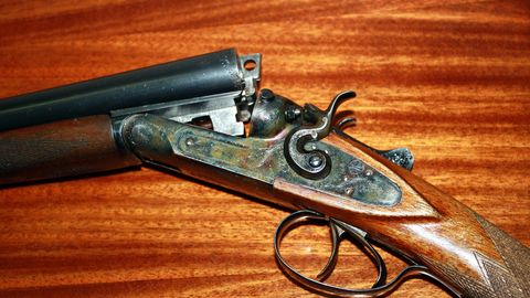 Кегейлида уйида ноқонуний қурол сақлаган шахс қўлга олинди