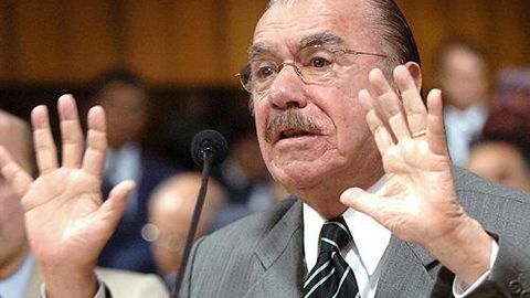 Globo: Бразилия собиқ президенти Жозе Сарнейга қарши коррупцияда айблов илгари сурилди