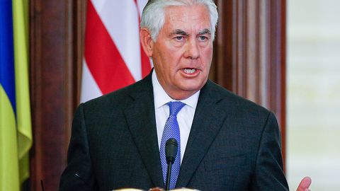 Tillerson: AQSh Rossiyada amerikalik diplomatlar sonining qisqartirilishiga nisbatan javob chorasini ko‘radi