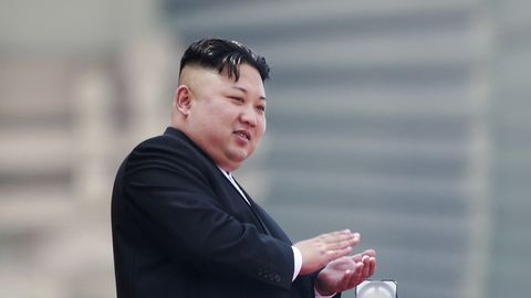 ОАВ: Ким Чен Ин чегара зонасига яширинча ташриф буюрди