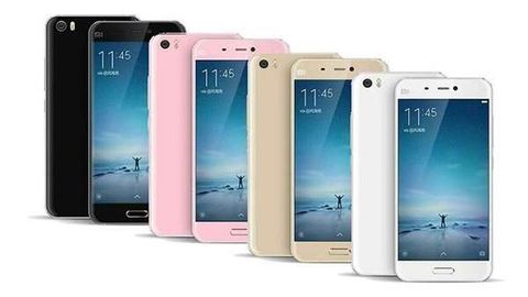 “Malika” savdo markazida sotilayotgan Xiaomi Mi smartfonlari narxlari e’lon qilindi