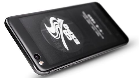 YotaPhone 3 rasman taqdim etildi