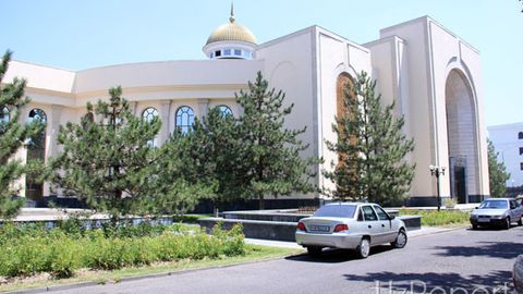 “Toshkent” fond birjasi binosi O‘zbekiston Davlat konservatoriyasiga berildi